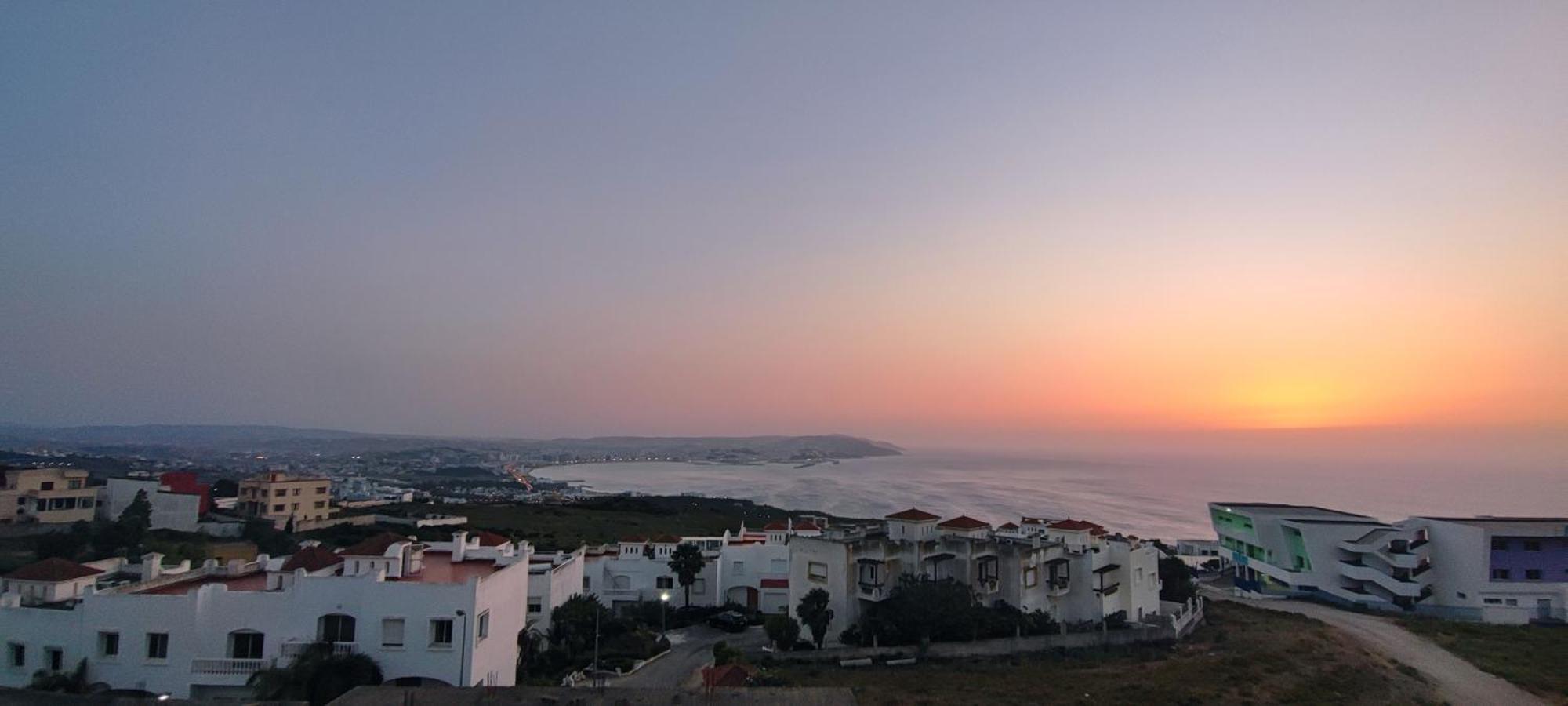 Magnifique Appartement De Standing A Tanger Avec Vue Sur Mer Et Acces Piscine Ngoại thất bức ảnh
